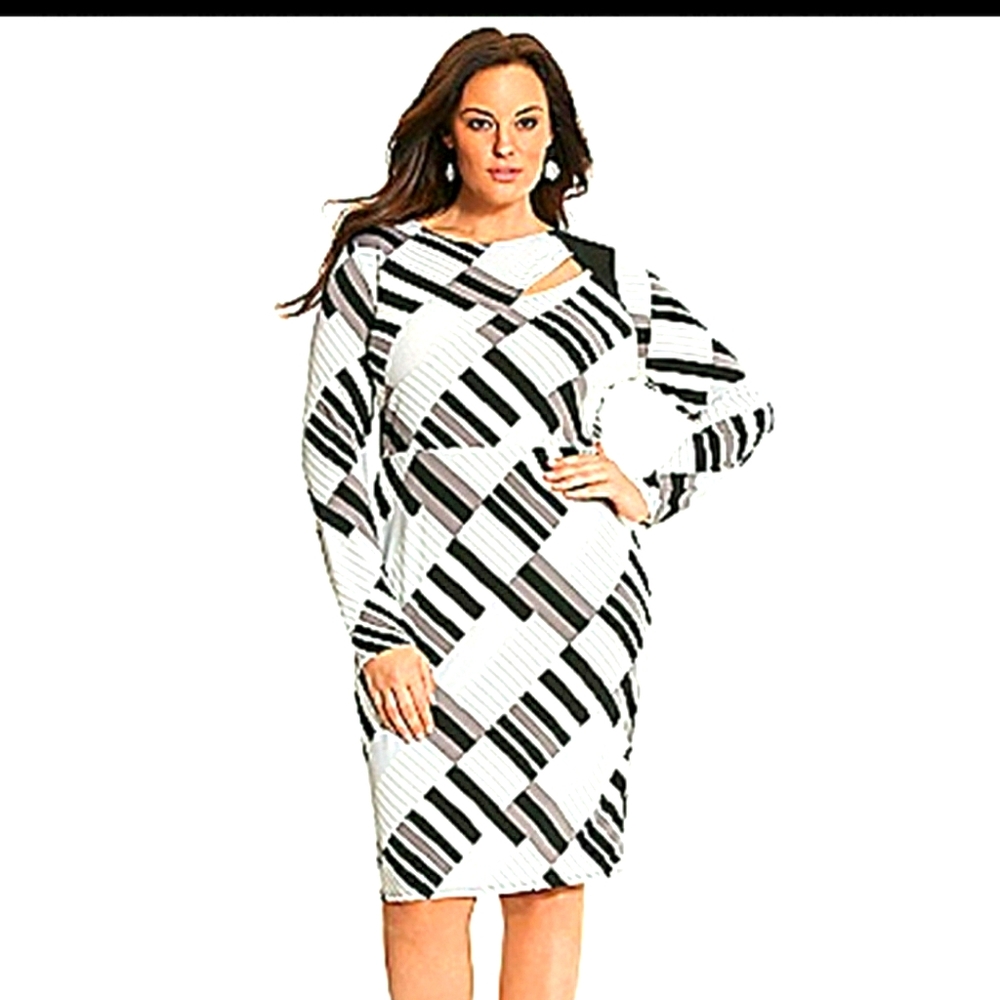 18/20 6th and Lane Mid Length Dress